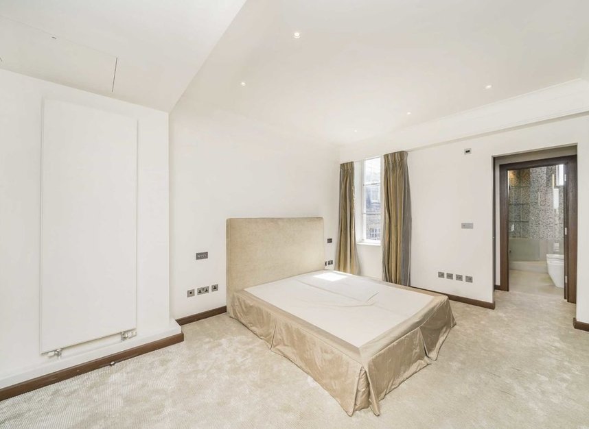 Properties to let in Grosvenor Square - W1K 2HS view13