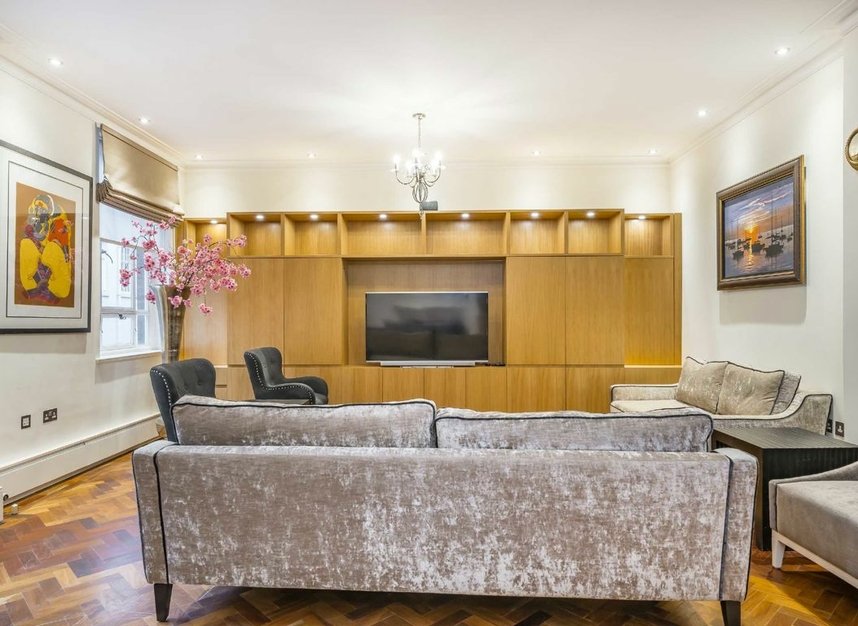 Properties to let in Grosvenor Square - W1K 6LB view5