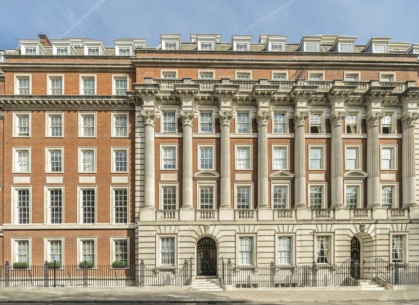 Properties to let in Grosvenor Square - W1K 6LB view1