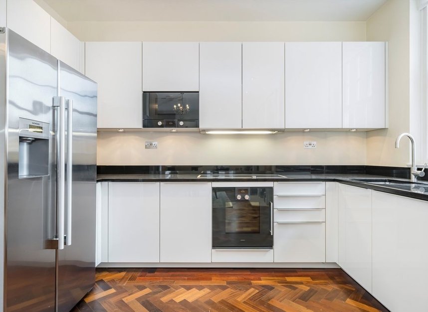 Properties to let in Grosvenor Square - W1K 6LB view6