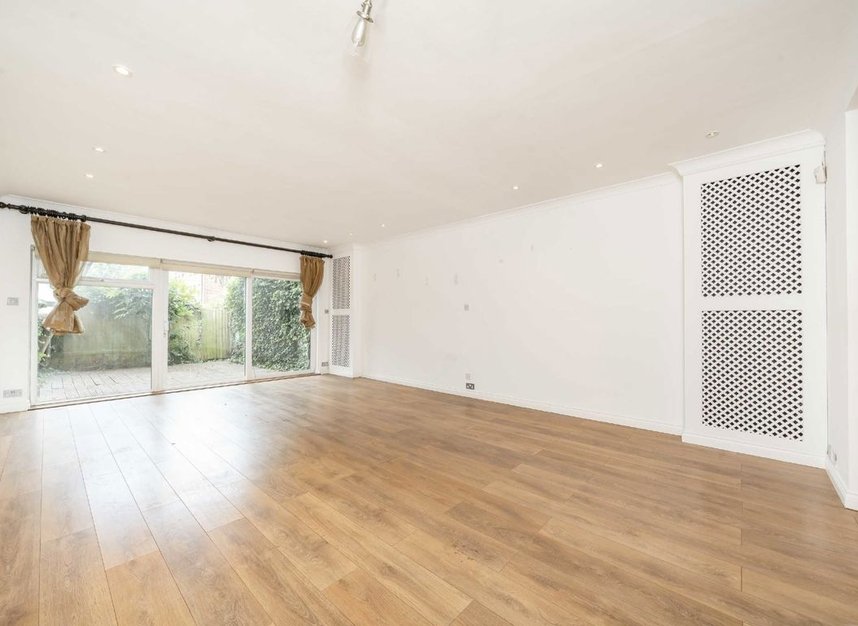 Properties to let in Grove End Road - NW8 9SD view2
