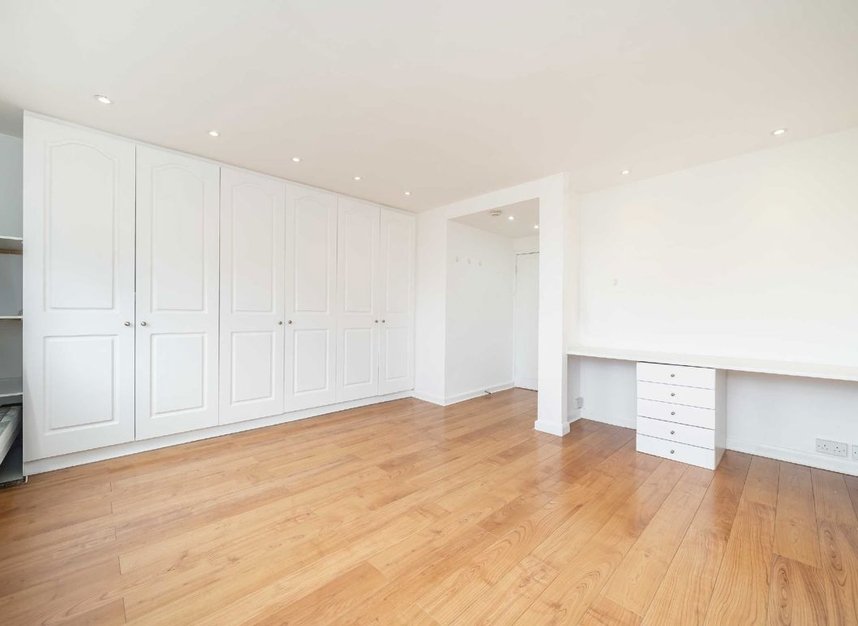 Properties to let in Grove End Road - NW8 9SD view7