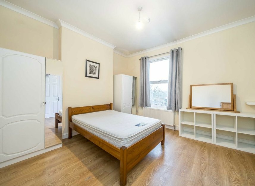 Properties let in Gubyon Avenue - SE24 0DU view10