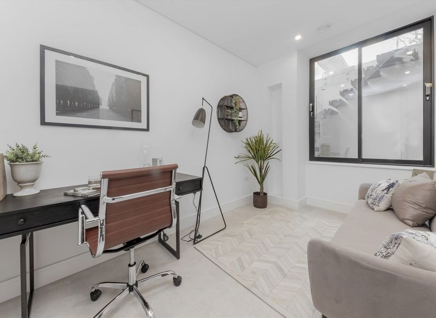 Properties to let in Gulliver Place - N10 3HF view15