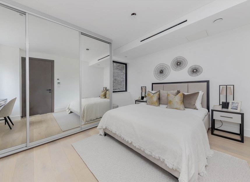 Properties to let in Gulliver Place - N10 3HF view5