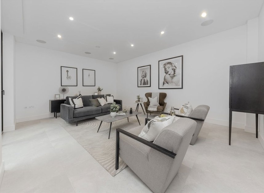 Properties to let in Gulliver Place - N10 3HF view14
