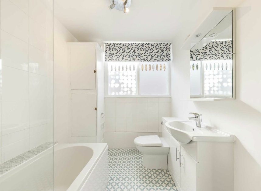 Properties let in Hambalt Road - SW4 9EQ view7