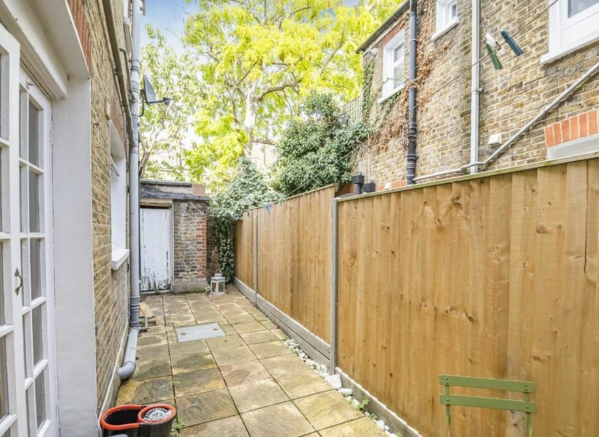 Properties let in Hambalt Road - SW4 9EQ view6