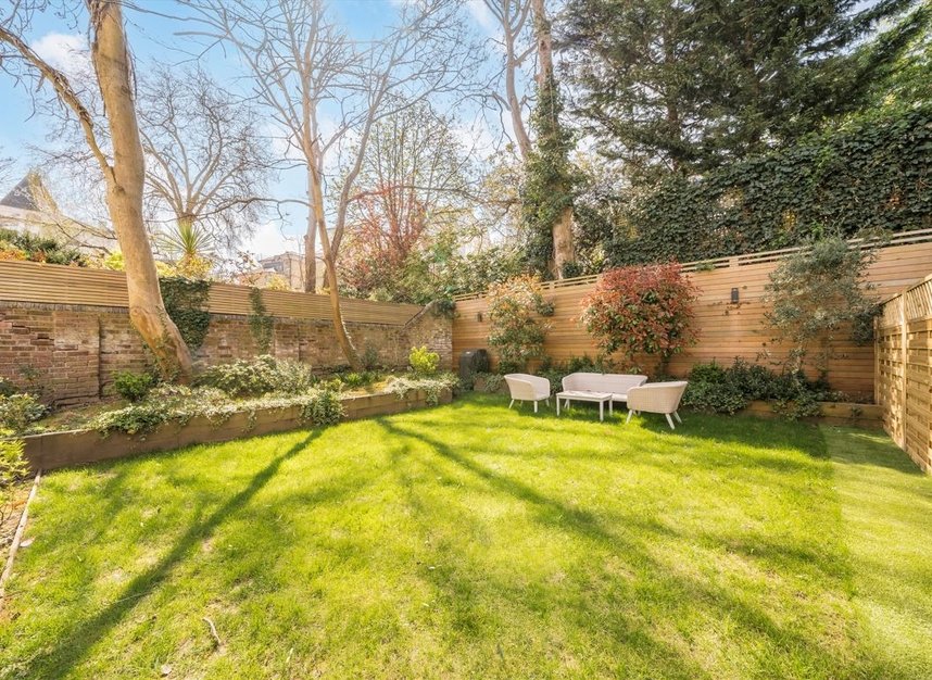 Properties to let in Hampstead Hill Gardens - NW3 2PL view7