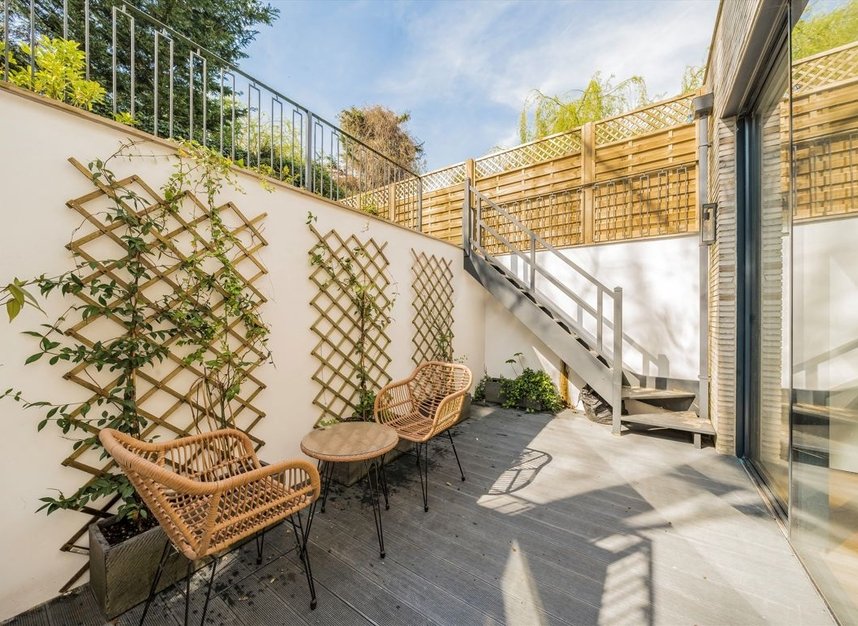 Properties to let in Hampstead Hill Gardens - NW3 2PL view5