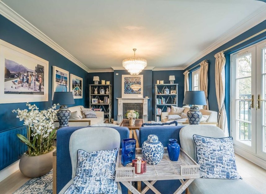 Properties let in Hampton Court Crescent - KT8 9BA view10