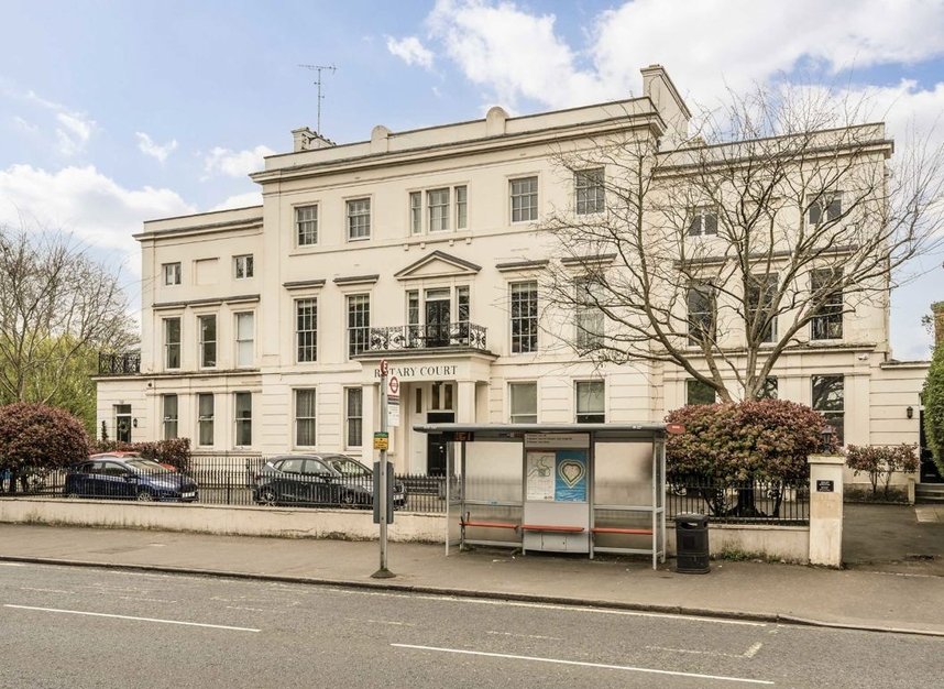 Properties to let in Hampton Court Road - KT8 9BD view13