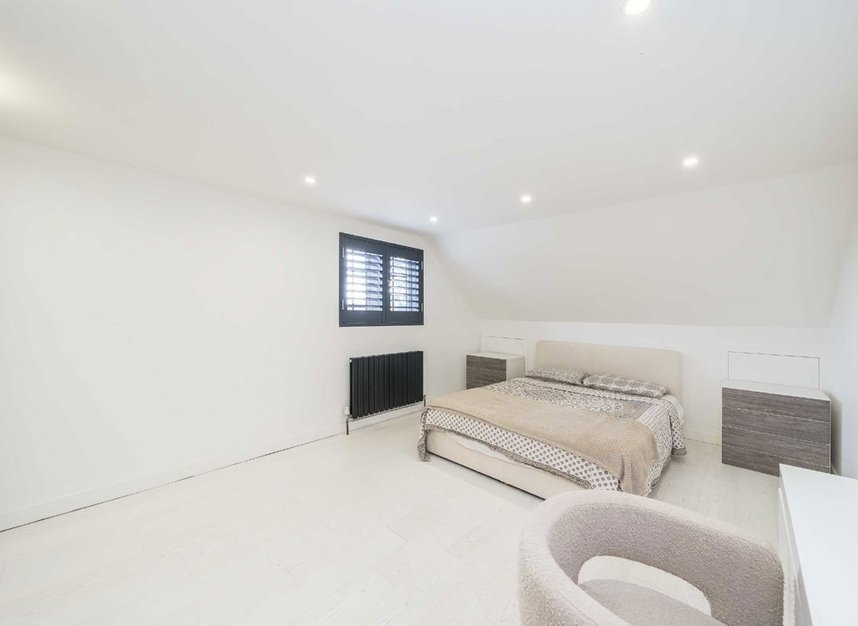 Properties to let in Harlington Road - UB8 3EY view6