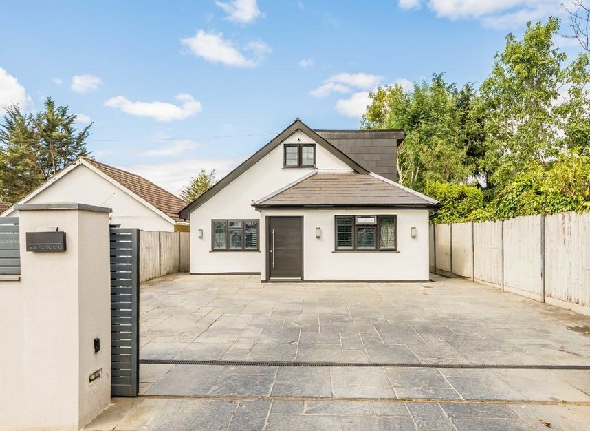 Properties to let in Harlington Road - UB8 3EY view1