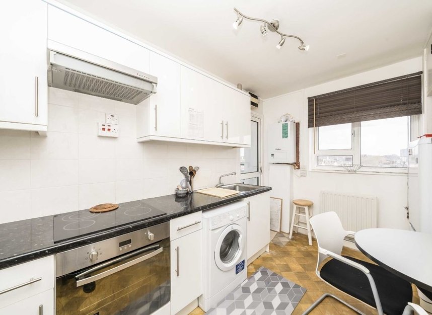 Flat to rent in Harrison Street, London, WC1H (Ref 221294) Dexters
