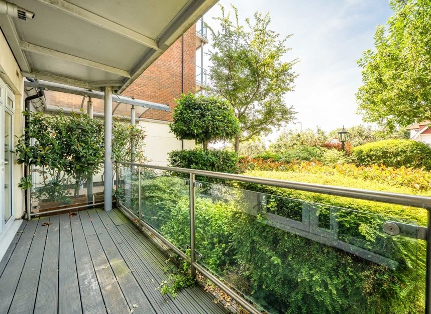 Properties to let in Hendon Lane - N3 3SH view14