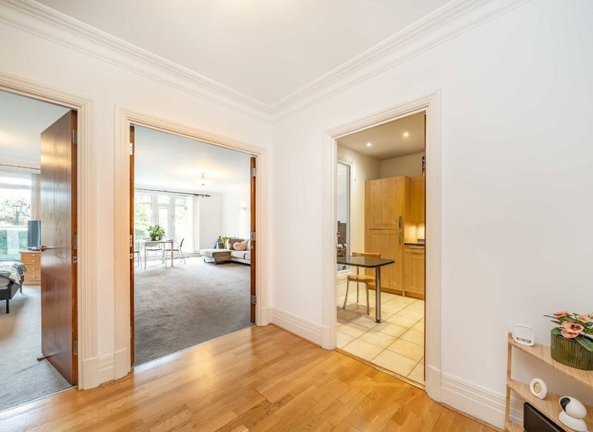 Properties to let in Hendon Lane - N3 3SH view10