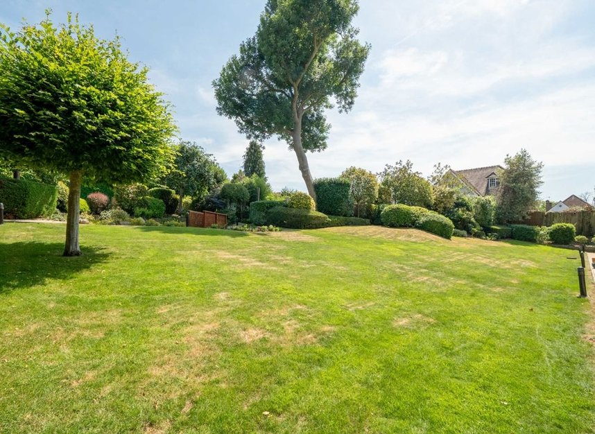 Properties to let in Hendon Lane - N3 3SH view17