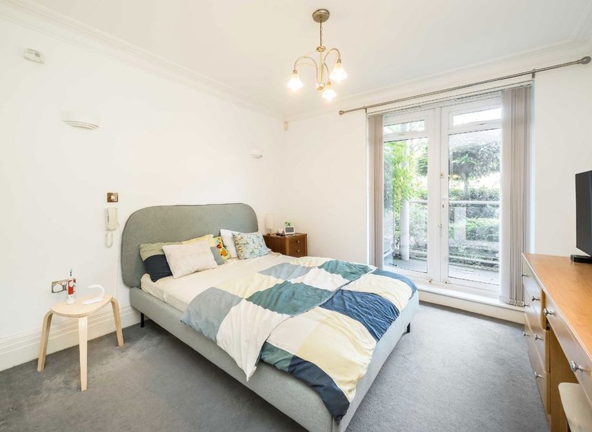 Properties to let in Hendon Lane - N3 3SH view7