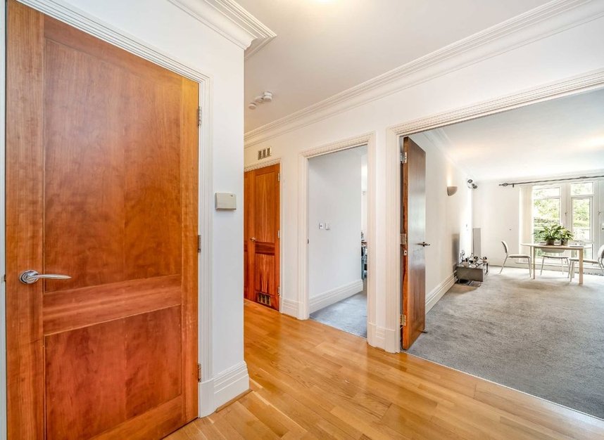 Properties to let in Hendon Lane - N3 3SH view12