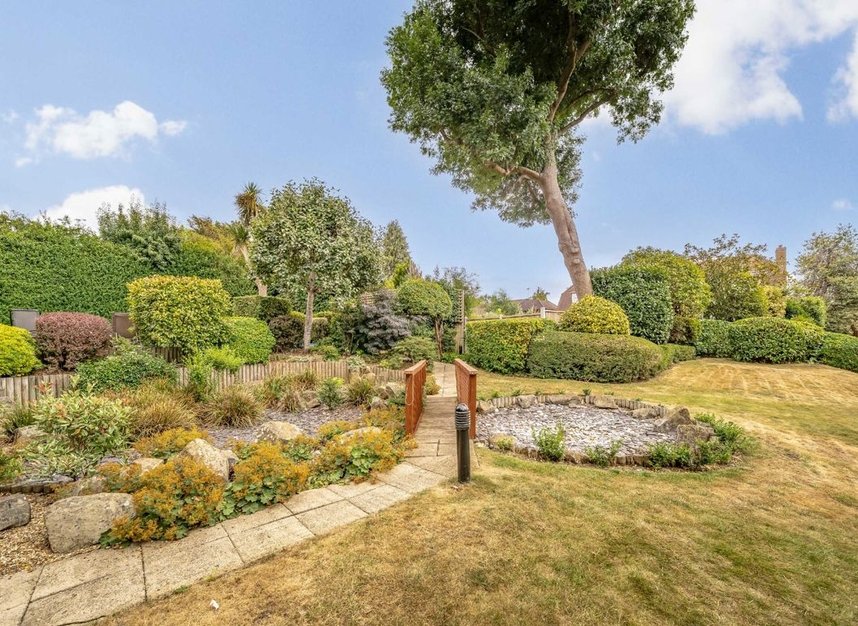 Properties to let in Hendon Lane - N3 3SH view16