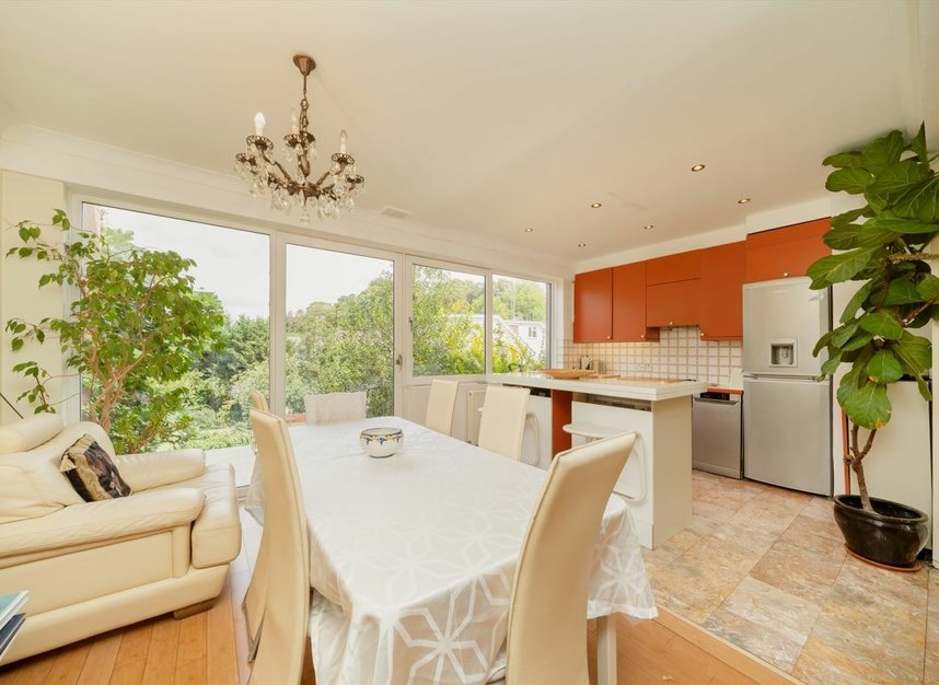 Properties to let in Hermitage Lane - NW2 2EY view5