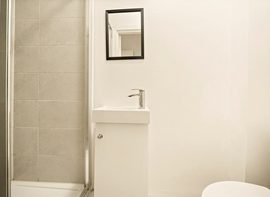 Properties let in Hichisson Road - SE15 3AN view8