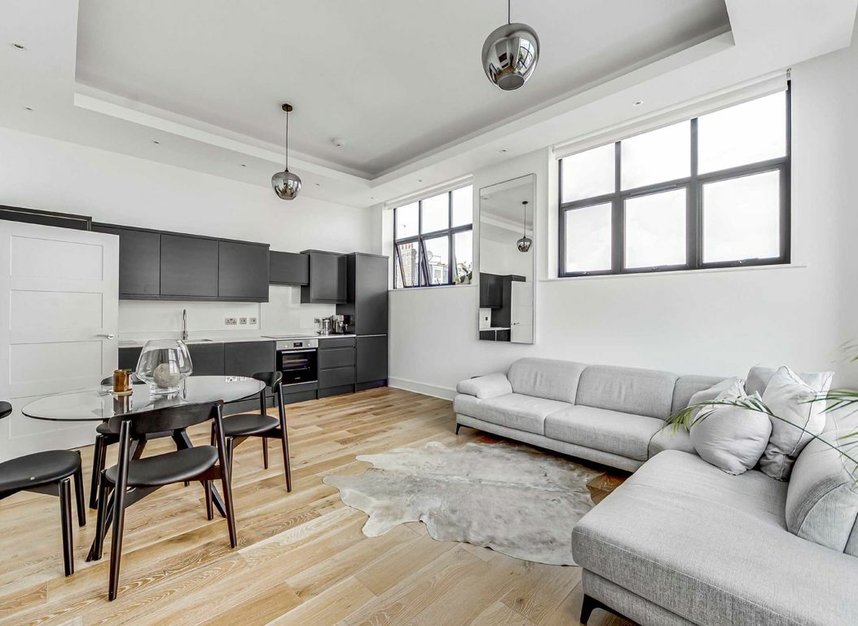 Properties let in High Road - N12 9QL view2