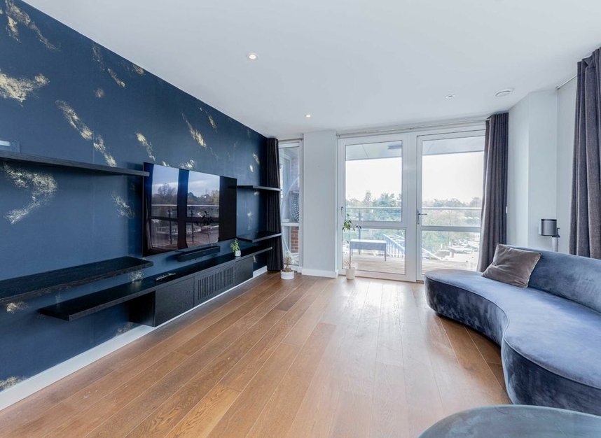 Properties to let in High Street - TW8 0FT view2