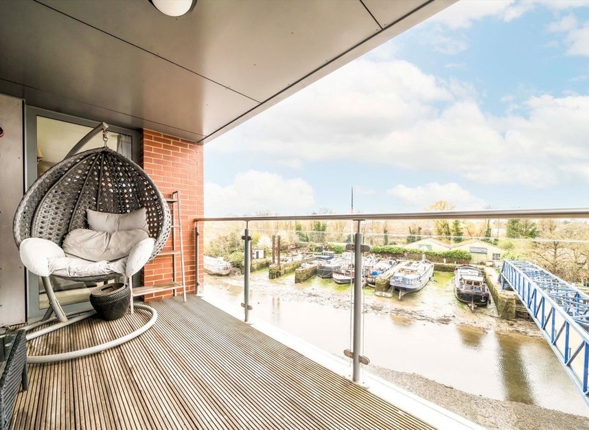 Properties to let in High Street - TW8 0FT view7