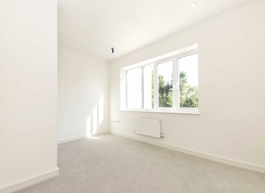 Properties to let in High Street - TW13 4AH view5