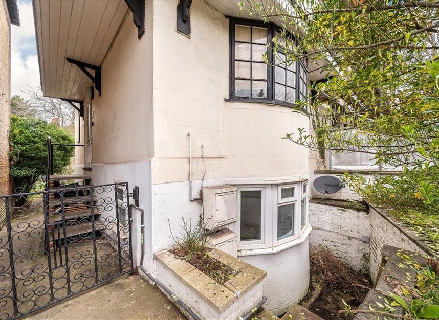 Properties let in High Street - KT1 4DG view6