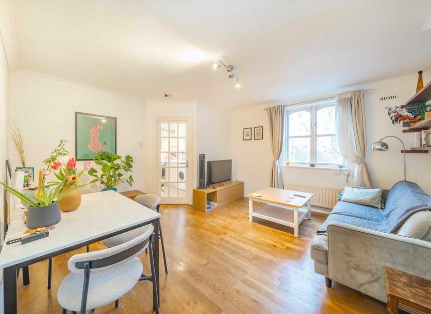 Properties to let in Highbury New Park - N5 2HA view2