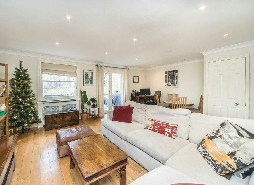 Properties let in Hillgate Place - SW12 9ES view2