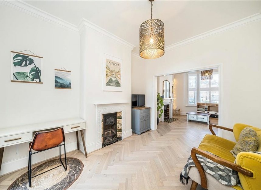 Properties let in Hither Green Lane - SE13 6RS view2