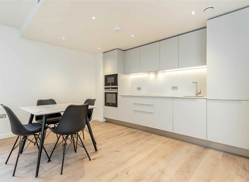 Properties let in Hobhouse Court - SW1Y 4HH view2