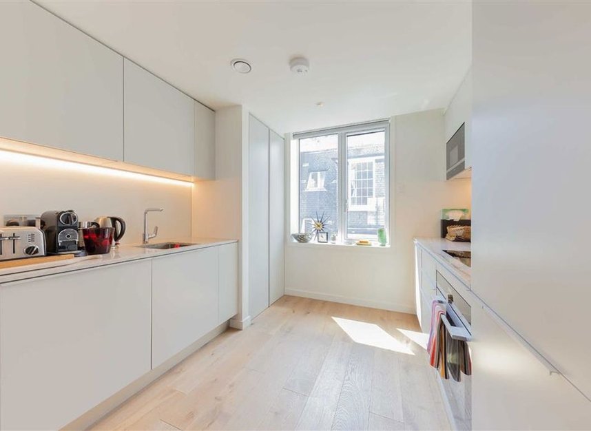 Properties to let in Hobhouse Court - SW1Y 4HH view3