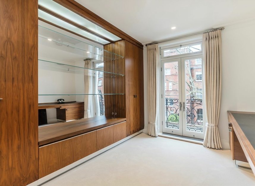 Properties to let in Holbein Place - SW1W 8NY view6