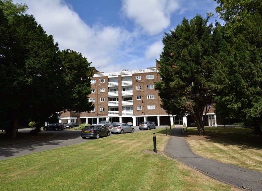 Flat to rent in Holders Hill Road, London, NW4 (Ref 196357) | Dexters