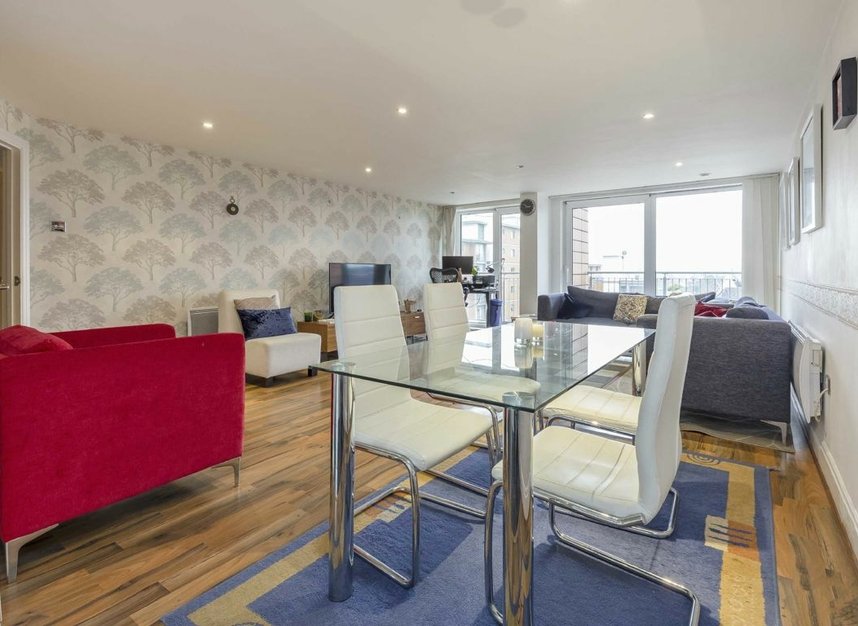 Properties to let in Holland Gardens - TW8 0BG view3