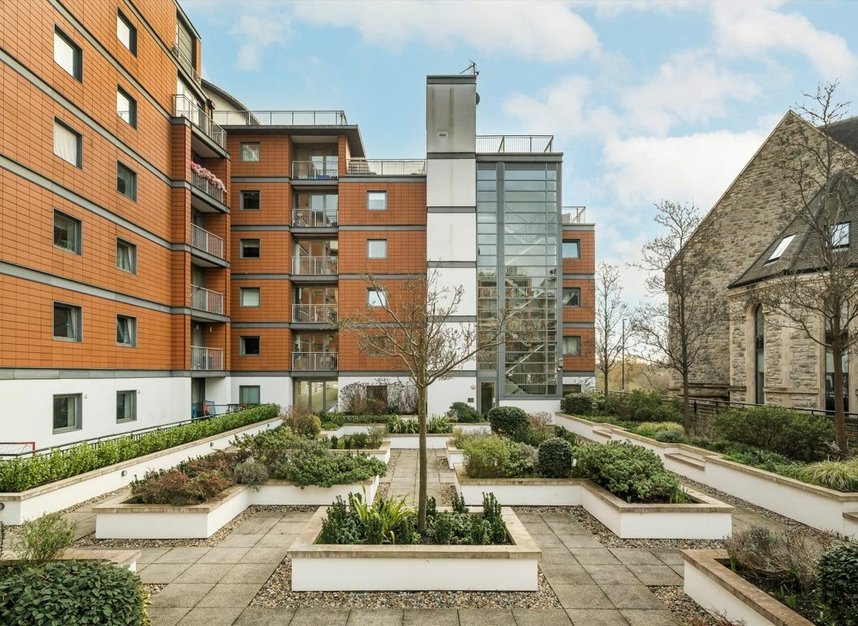 Properties to let in Holland Gardens - TW8 0BE view11