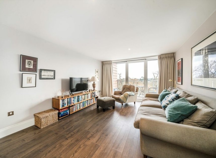 Properties to let in Holland Gardens - TW8 0BE view5