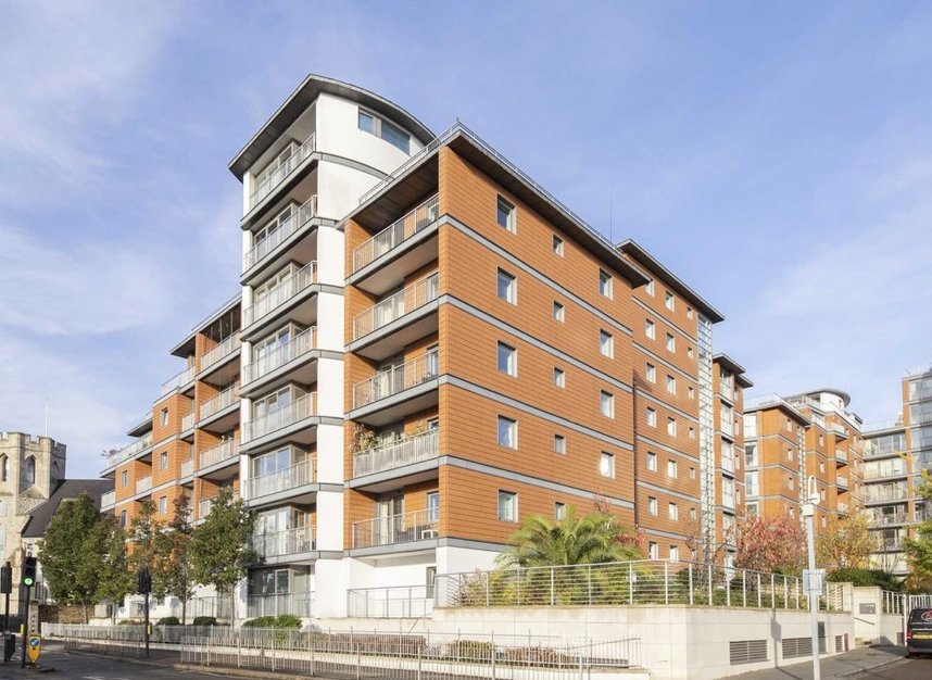 Properties to let in Holland Gardens - TW8 0BE view1