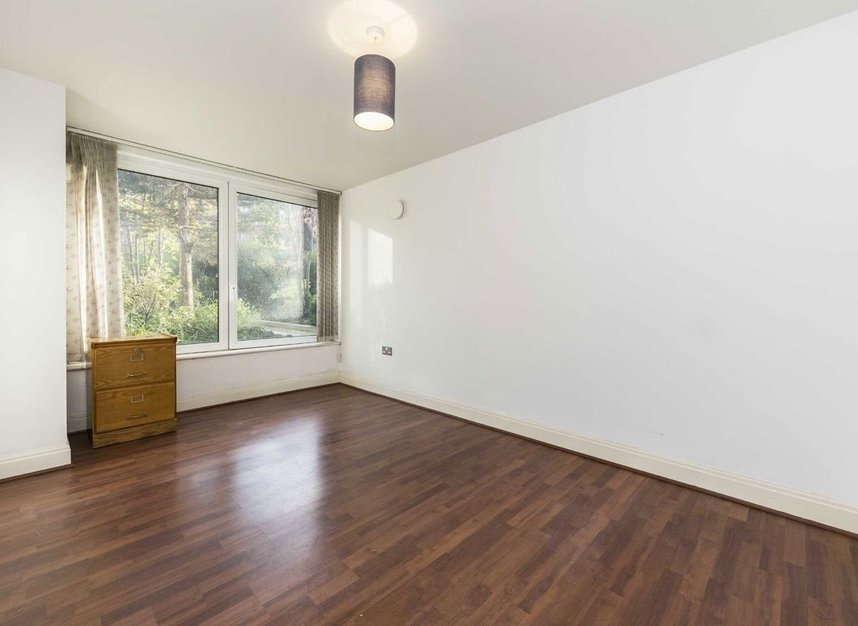 Properties to let in Holland Gardens - TW8 0BE view5