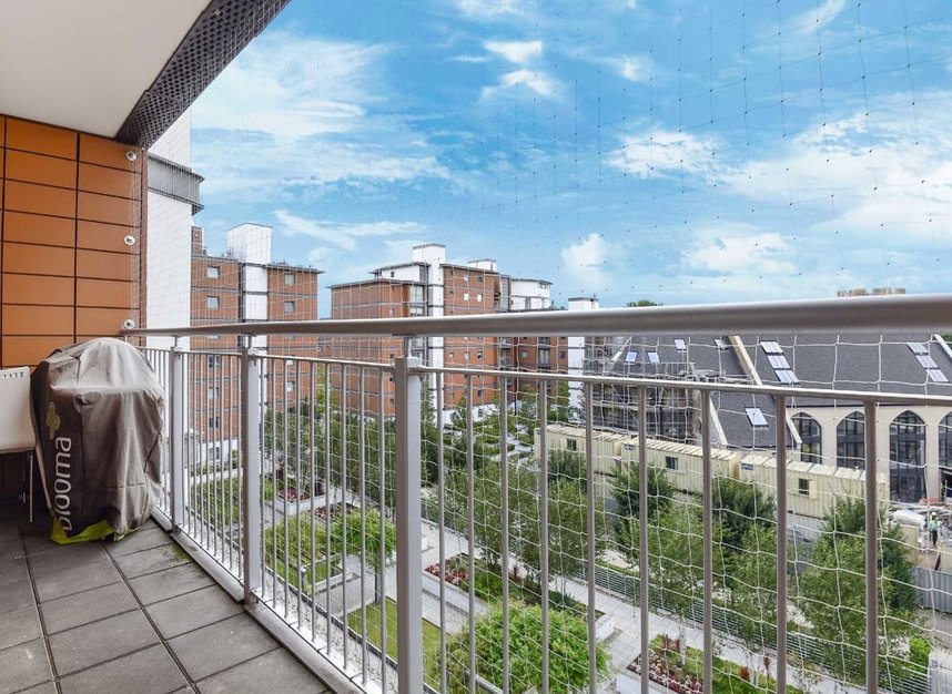 Properties let in Holland Gardens - TW8 0BF view8