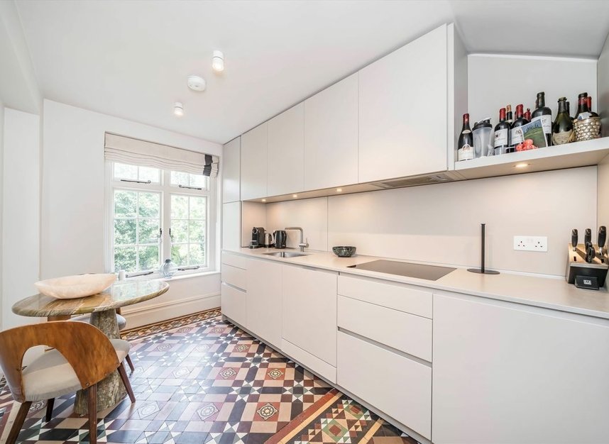 Properties let in Holland Park - W11 3SL view4