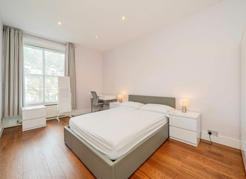 Properties let in Holland Road - W14 8HL view2