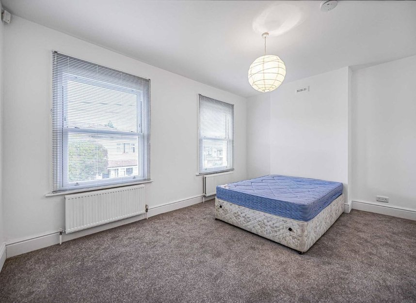 Properties let in Hollydale Road - SE15 2TG view16
