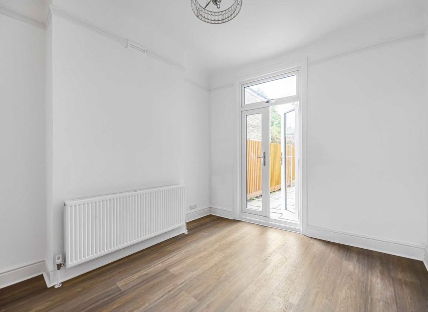 Properties let in Hollydale Road - SE15 2TG view7