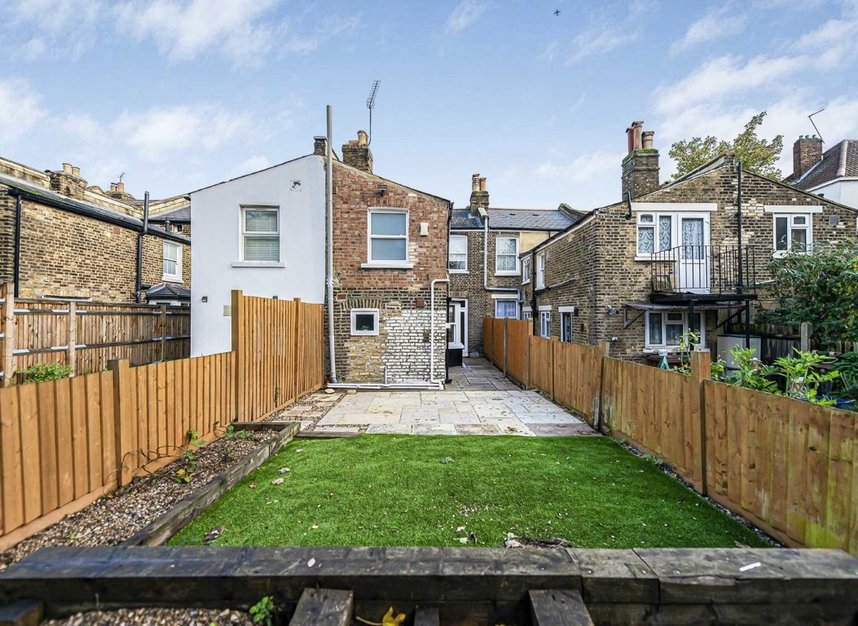 Properties let in Hollydale Road - SE15 2TG view11